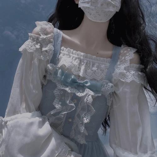 蜜桃女孩